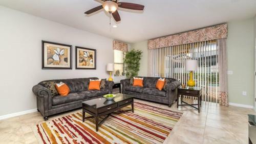Spanish Style 6 Bed 4.5 Bath In Windsor At Westside Resort