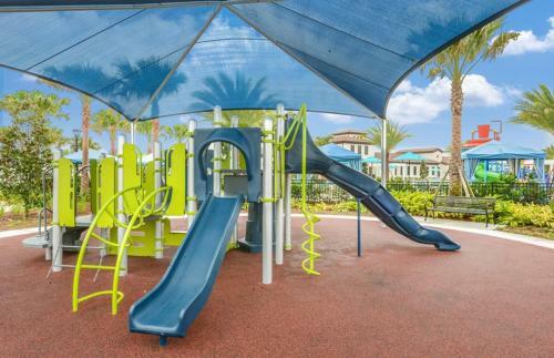 Windsor-4 Bed Townhouse W/splashpool-3812ww