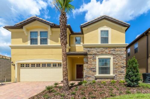 Villa Windsor At Westside 8811md