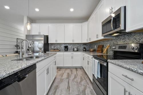 Gorgeous Single Home With Private Pool Sl4730