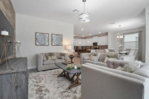Gorgeous Single Home With Private Pool Sl4730