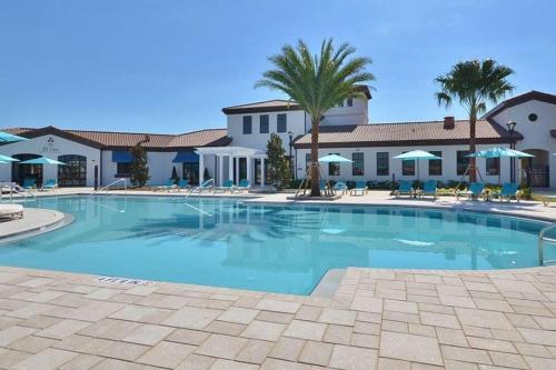 Windsor At Westside Luxury Pool Home Home