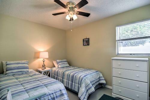 Largo Townhome - 10 Mins To Indian Rocks Beach!