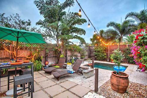Tropical Lake Worth Hideaway Walk To Attractions!