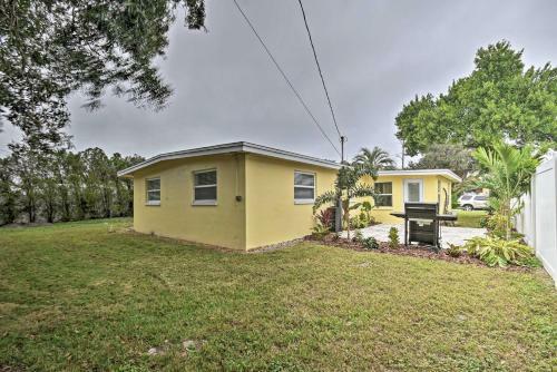 Family Home With Courtyard 2 Mi To Indian Rocks Beach