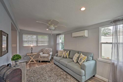 Family Home With Courtyard 2 Mi To Indian Rocks Beach