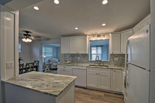 Family Home With Courtyard 2 Mi To Indian Rocks Beach
