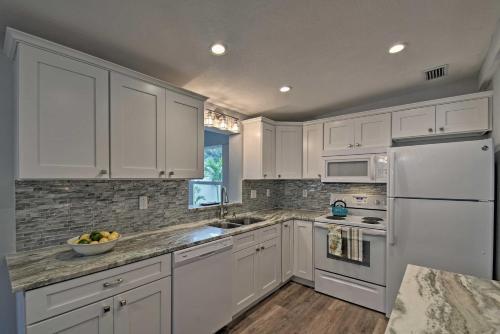 Family Home With Courtyard 2 Mi To Indian Rocks Beach