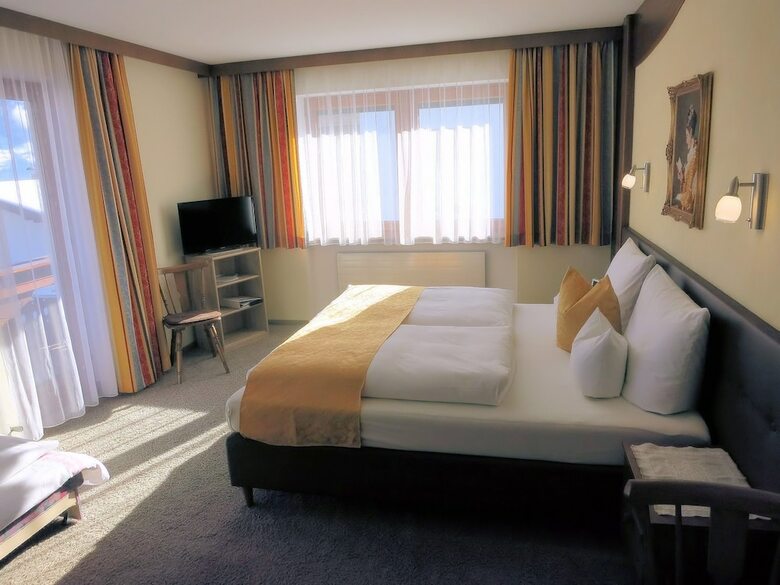 Hostal G�stehaus Burgi