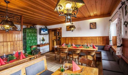 Hostal Berggasthof Edelweiss