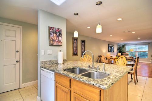 Apartamento Atlantis Club Condo With Pool - 2 Mi To Beach!