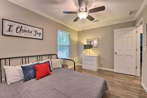 Live Oak Home With Fire Pit By River And Sosmp!