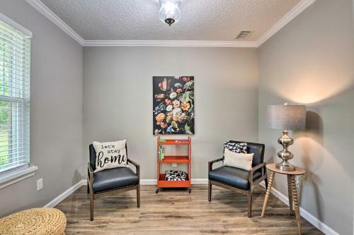 Live Oak Home With Fire Pit By River And Sosmp!