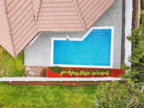 The Lighthouse Point Villa