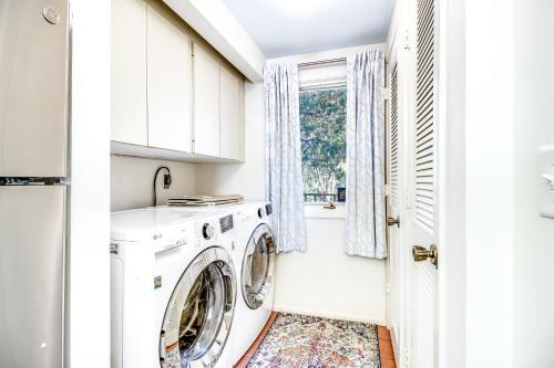 2 Bed 3 Bath Apartment In Longboat Key