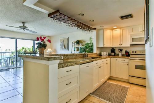 Victoria's Holiday 3bed/2bath Townhouse With Shared Pool