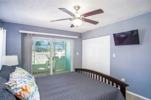 Salt Life 1&2 - 2bed/2bath Updated Full Duplex With Dockage