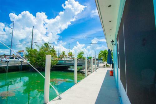 Salt Life 1&2 - 2bed/2bath Updated Full Duplex With Dockage