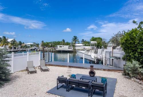 Harbor Hideaway 4bed 3bath With Private Pool & Dockage