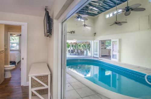 Harbor Hideaway 4bed 3bath With Private Pool & Dockage