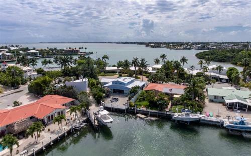 Harbor Hideaway 4bed 3bath With Private Pool & Dockage