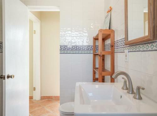 Honeymoon Cottage 1bed/1bath With Dockage