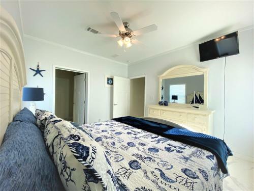 El Tesoro A Beautiful 3 Bedroom 2 Bath Marathon Home With Private Pool And Dock