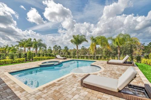 7700 Fairfax Drive