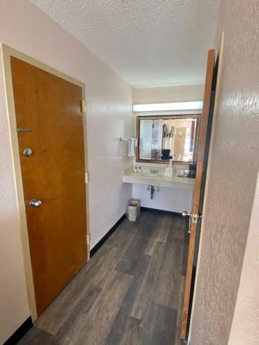 Hotel America's Best Value Inn