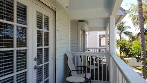 Waterfront Resort Villa With Private Plunge Pool!