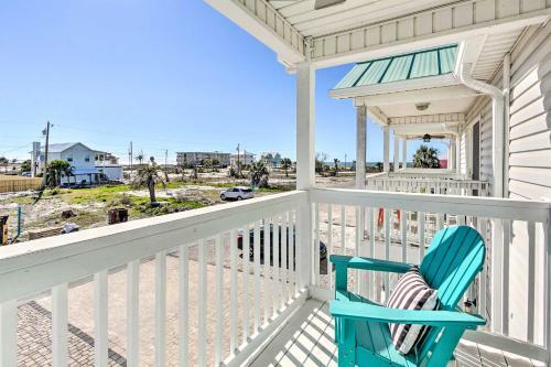 Updated Abode With Yard, Walk To Mexico Beach!