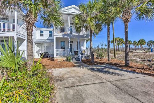 Canalfront Getaway With Balcony By Mexico Beach
