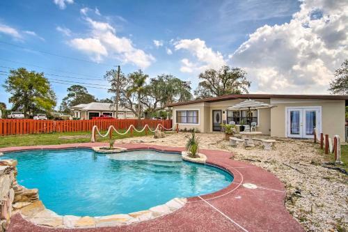 Melbourne Getaway With Deck - 5 Mi To Beach!