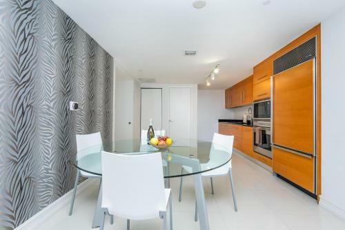 Miami Icon Tower Design Luxury Apartments