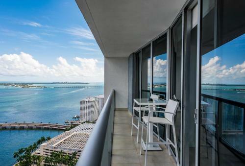 Miami Icon Tower Design Luxury Apartments
