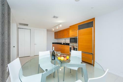 Miami Icon Tower Design Luxury Apartments