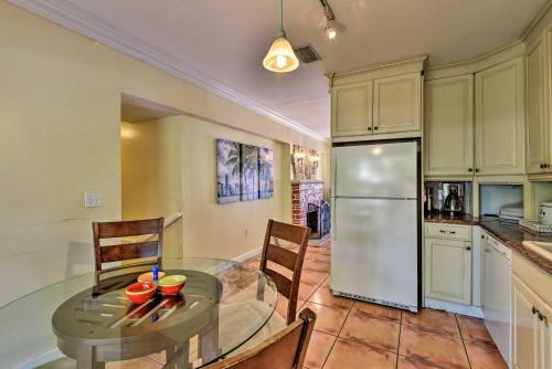 Quaint Central Miami Bungalow 10 Mi To Mid-beach!