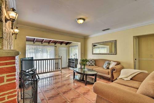 Quaint Central Miami Bungalow 10 Mi To Mid-beach!