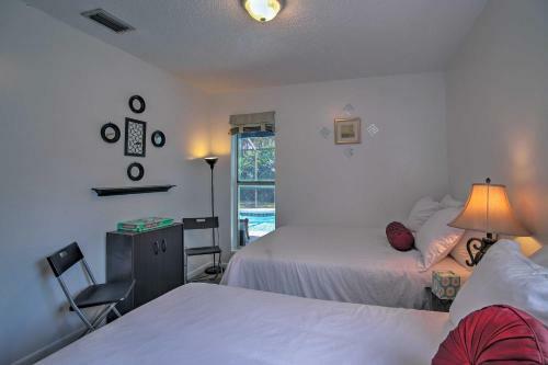Miami Home With Screened-in Pool Mins From Zoo!