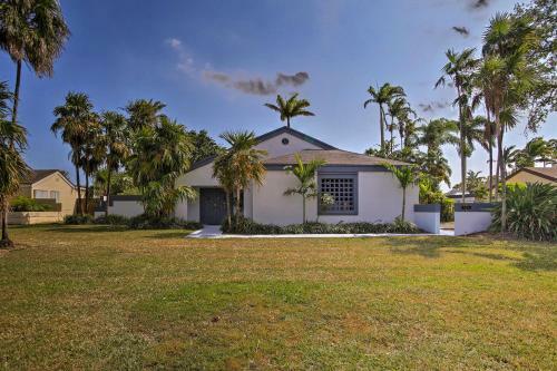 Miami Home With Screened-in Pool Mins From Zoo!