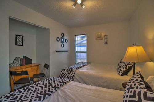 Miami Home With Screened-in Pool Mins From Zoo!