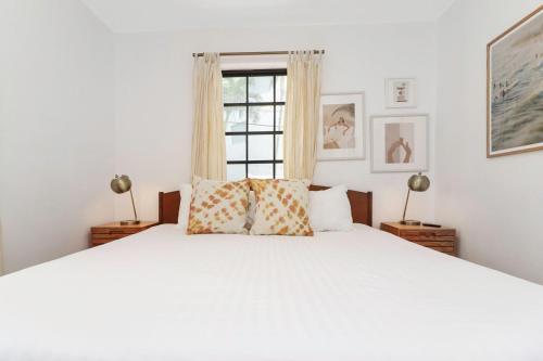 Edgewater Bungalows I Sextant
