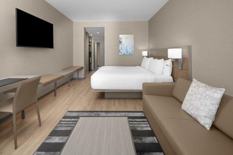 AC Hotel By Marriott Miami Dadeland