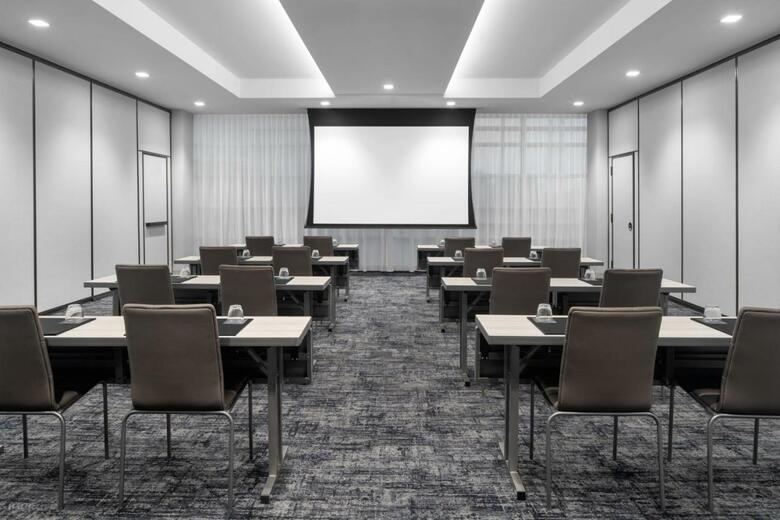 AC Hotel By Marriott Miami Dadeland