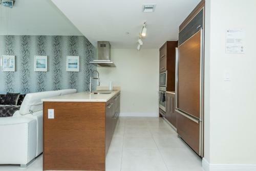 Lhg Icon Miami Apartments