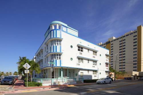 Double Unit (2 Studio Apartments), Miami Beach, 2 Mins To Ocean!
