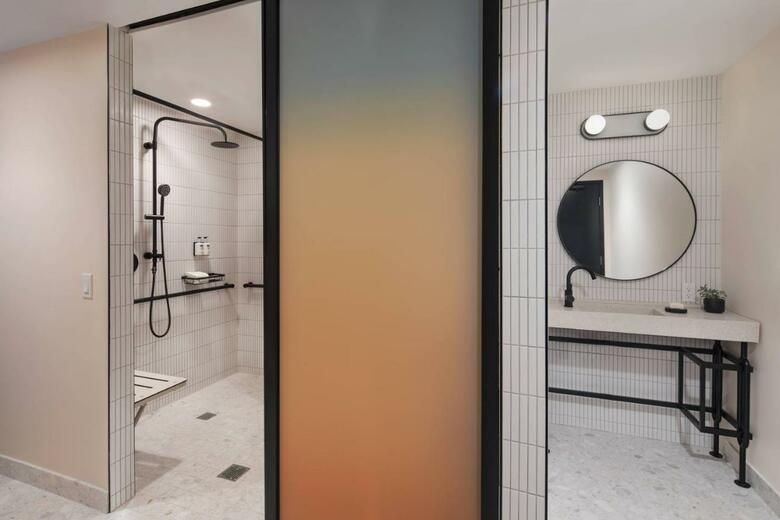 Hotel Moxy Miami South Beach