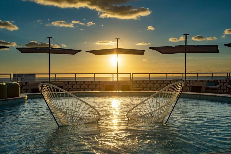 Hotel Moxy Miami South Beach