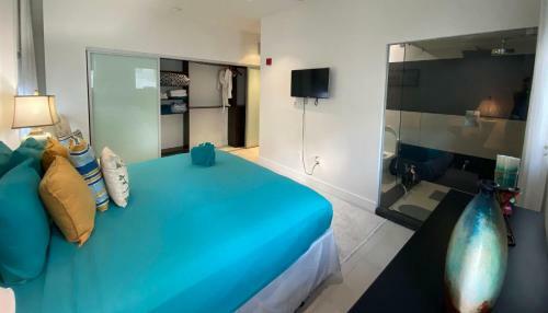Apartamento 2bedroom 2bath With Private Rooftop&jacuzzi,1block From Beach