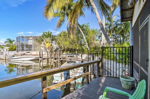 Apartamento Naples Studio With Dock And Pool Access - By Beach!